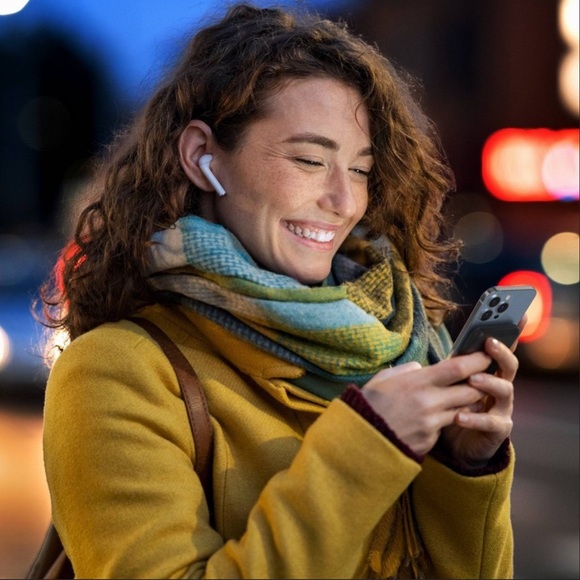 Just Wireless 5000mAh Dual Port Portable Power  Bank- Black - Picture 4 of 7